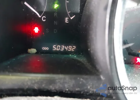 2010 Toyota Highlander Base V6 z USA, uszkodzony, nr VIN 5TDBK3EH7AS030601